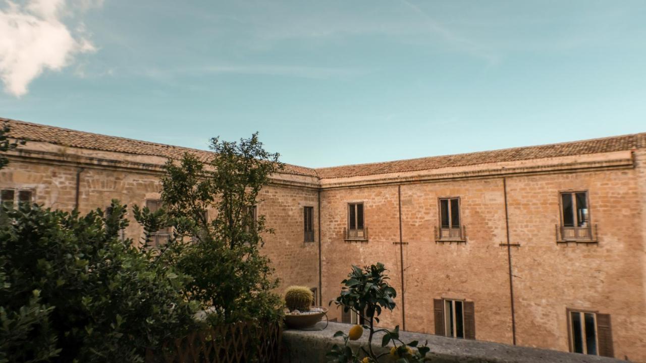 Donna Guia Suite Palermo Bagian luar foto