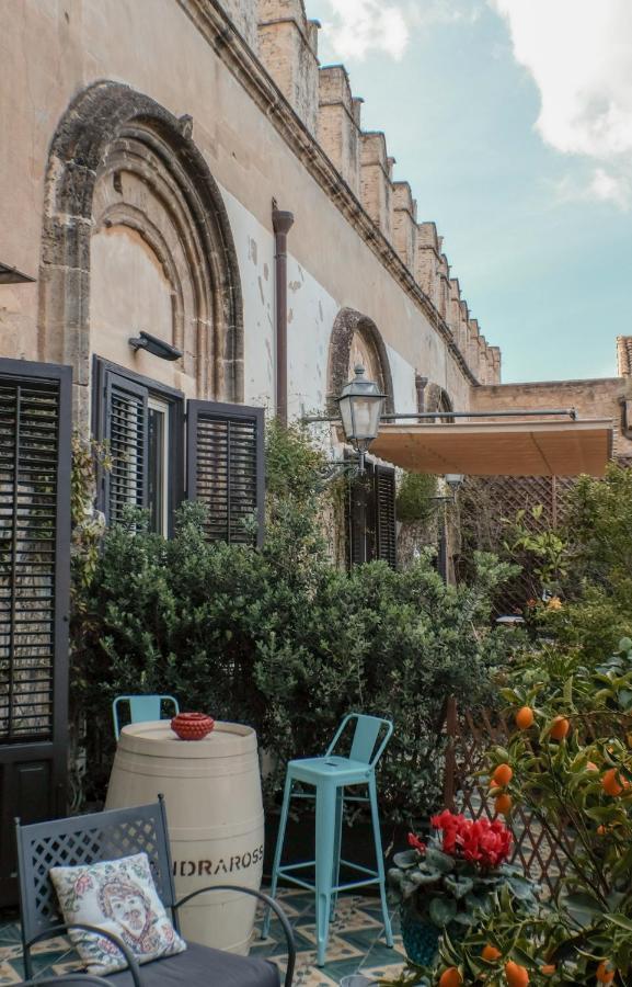 Donna Guia Suite Palermo Bagian luar foto
