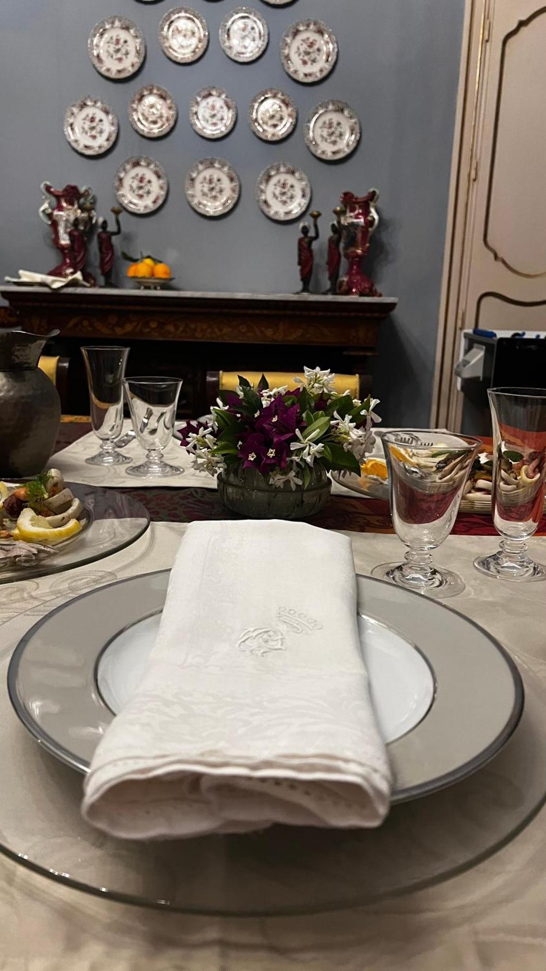 Donna Guia Suite Palermo Bagian luar foto