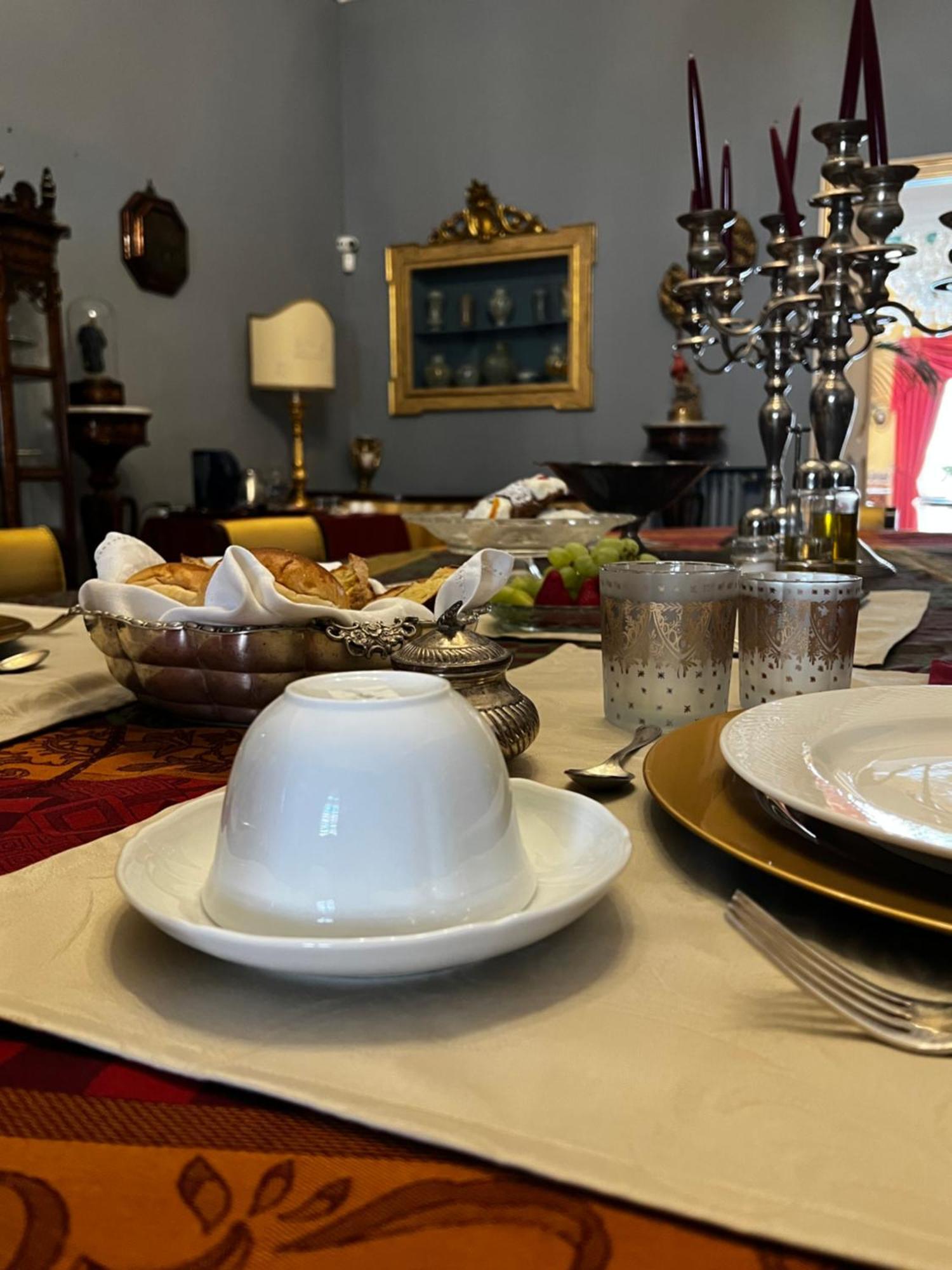 Donna Guia Suite Palermo Bagian luar foto