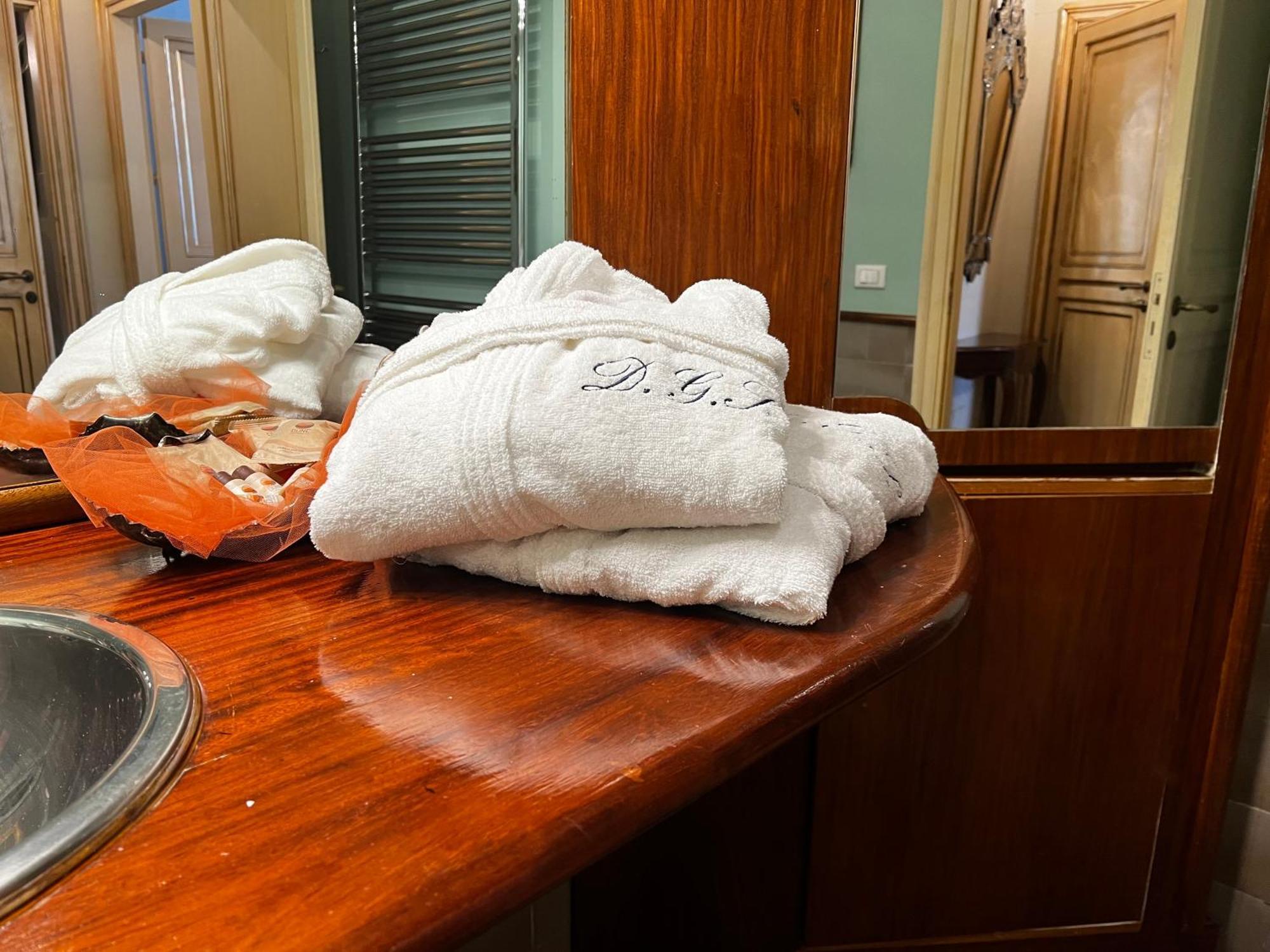 Donna Guia Suite Palermo Bagian luar foto