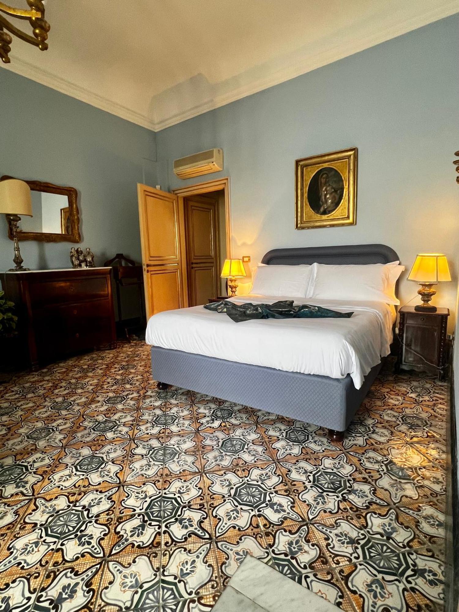 Donna Guia Suite Palermo Bagian luar foto