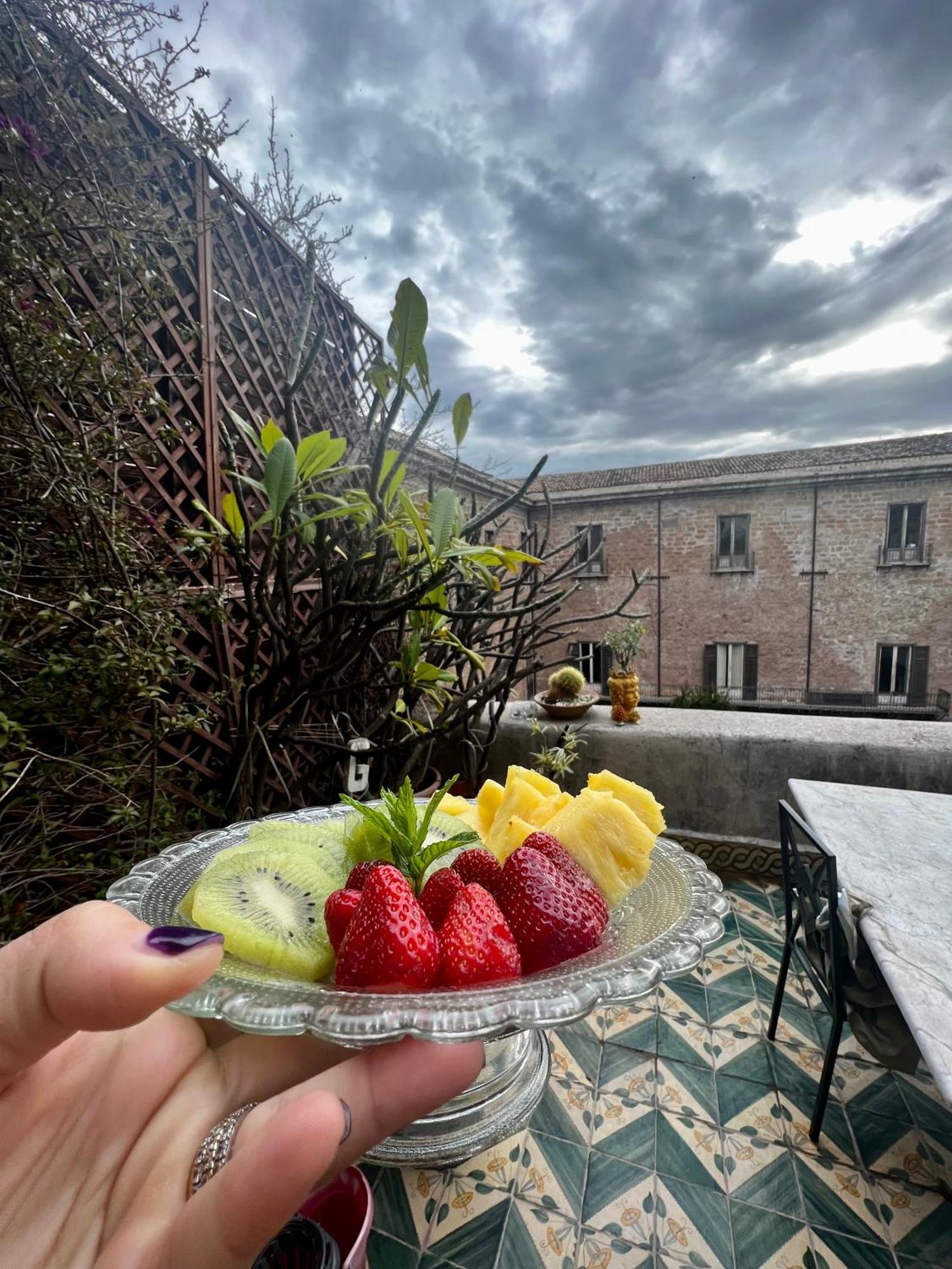 Donna Guia Suite Palermo Bagian luar foto